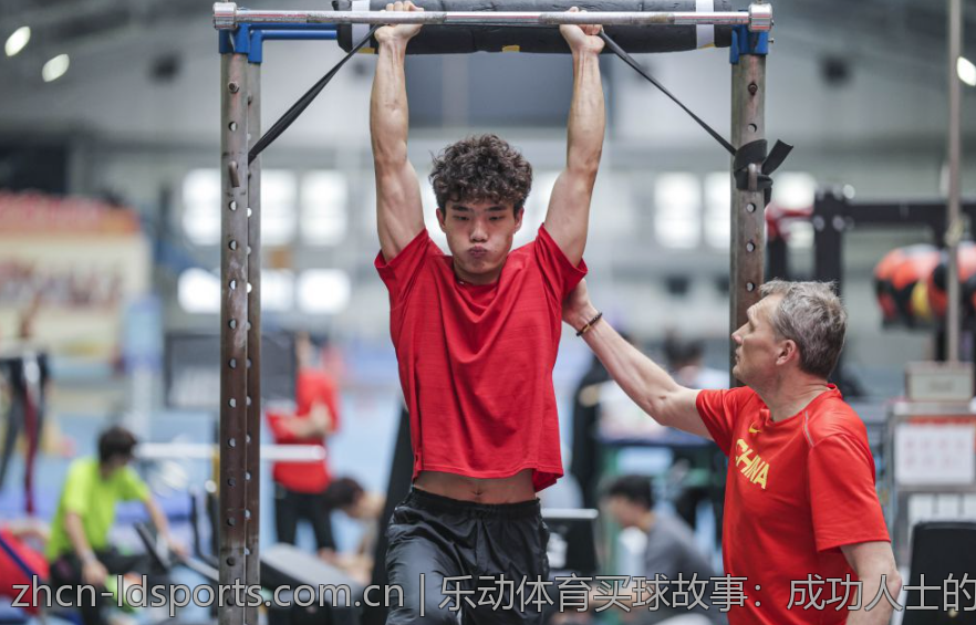 乐动体育买球故事：成功人士的经验